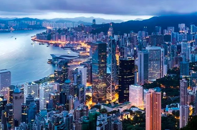 重磅！香港调整专上教育资助政策：2027年起受养子女须居港满2年享学费优惠